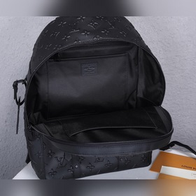 Рюкзак LV Armand Модель： M57959 Изготовлена из кожи Monogram Seal