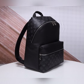 Рюкзак LV Discovery Модель： M30230 Сочетание ткани Monogram и кож
