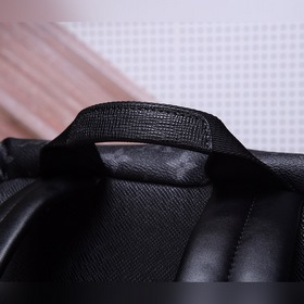 Рюкзак LV Discovery Модель： M30230 Сочетание ткани Monogram и кож