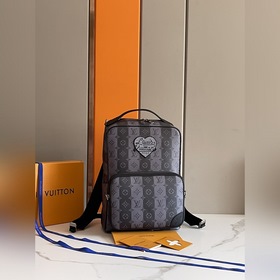 LV Модель M45962 Utilitary Рюкзак Создан японским дизайнером Nigo