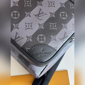 LV Модель M45962 Utilitary Рюкзак Создан японским дизайнером Nigo