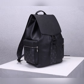 Рюкзак LV Outdoor Модель： M30417 Рюкзак Outdoor из серии Tagarama