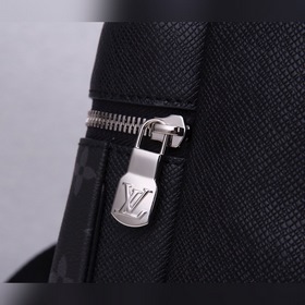 Рюкзак LV Outdoor Модель： M30417 Рюкзак Outdoor из серии Tagarama