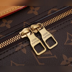 Рюкзак LV Модель： M44752 Арт-директор мужской линии Вирджил Абло