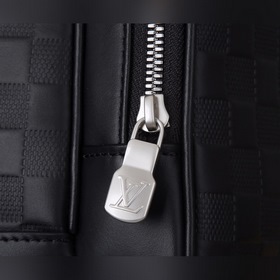 LV Лазерная металлическая сумка Campus Модель： N40094 Рюкзак Camp