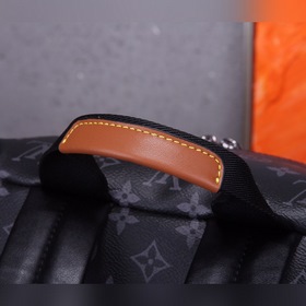LV Модель M45218 DISCOVERY Рюкзак Рюкзак Discovery входит в огра