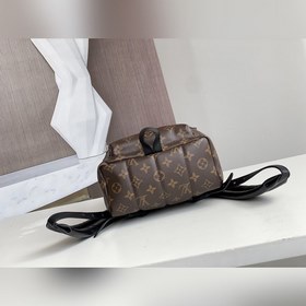 LV Модель Рюкзак для пожилых Изготовленный из ткани Monogram Rev