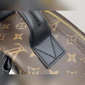 LV Модель Рюкзак для пожилых Изготовленный из ткани Monogram Rev