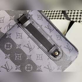 LV Модель M45962 Utilitary Рюкзак Создан японским дизайнером Nigo
