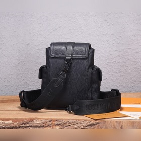 Рюкзак LV Christopher XS Модель： M58495 Рюкзак Christopher XS — э