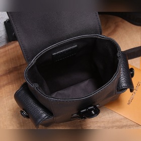 Рюкзак LV Christopher XS Модель： M58495 Рюкзак Christopher XS — э