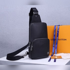 LV Avenue Ботинки для мужчин Модель： M30443 Сумка с характерными