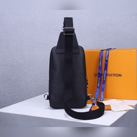 LV Avenue Ботинки для мужчин Модель： M30443 Сумка с характерными