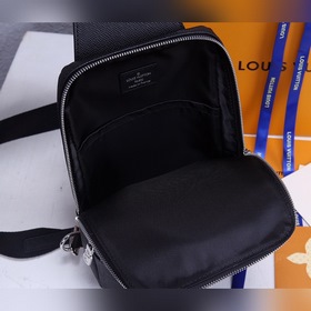 LV Avenue Ботинки для мужчин Модель： M30443 Сумка с характерными 