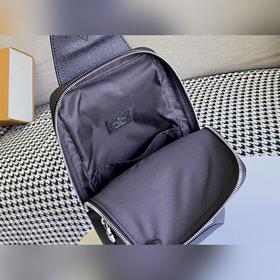 LV Модель M30443 Черный рюкзак Avenue Сумка с характерными линиям