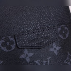 LV представляет новую модель сумки через плечо Outdoor из серии T