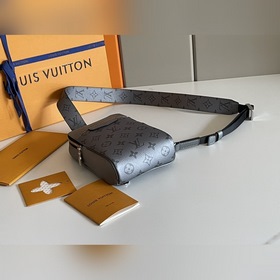 LV Модель M30833 серебристый Taigarama серия Outdoor сумка через