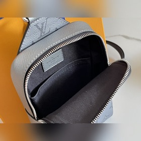 LV Модель M30833 серебристый Taigarama серия Outdoor сумка через 