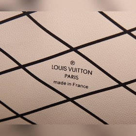 LV Trunk Clutch Сумка Модель： M43596 Мягкая ткань Monogram и Mon
