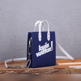 LV Полностью металлическая сумка Sac Plat XS Модель： M80841 Вирд