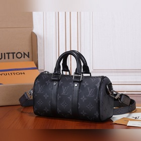 Дорожная сумка LV Keepall, модель： M45947 Эта сумка изготовлена и