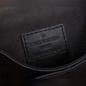 LV Мини-сумка из цельностального S-Lock Vertical, модель： M81524 