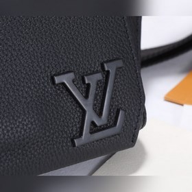 LV Aerogram поясная сумка Модель： M57081 Минималистичный дизайн и