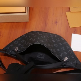 LV Полностью металлическая сумка Discovery Модель： M44336 Этот по