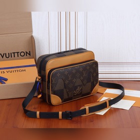 LV Сумка через плечо Nil из цельностального металла Модель： N4035
