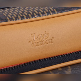 LV Сумка через плечо Nil из цельностального металла Модель： N4035