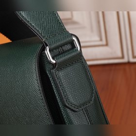 LV District Маленькая сумка-почтальон Модель： M30861 Эта сумка-по