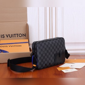 LV Почтовая сумка Alpha из цельностального металла Модель： N40364