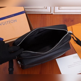 LV Outdoor Почтовая сумка Модель： M30233 Louis Vuitton встречает 