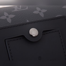 LV Messenger PM Voyager Маленькая сумка-почтальон Модель： M40511