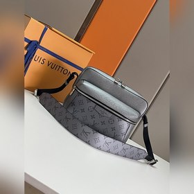 LV Outdoor Почтовая сумка  Модель： M30830 Эта сумка Outdoor в ст