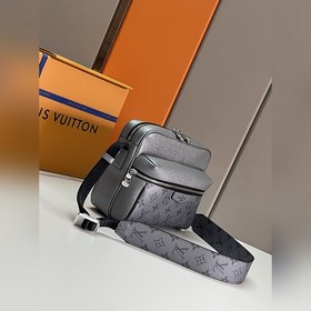LV Outdoor Почтовая сумка  Модель： M30830 Эта сумка Outdoor в ст