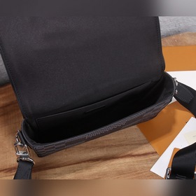 LV Мужская сумка через плечо Studio Почтальон Модель： N50013 Эта 
