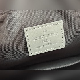 Почтовая сумка LV Duo, модель M46104 Эта сумка-почтальон Duo воп