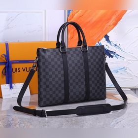 Мужской портфель LV Louis Vuitton  Модель： N24  Высококачестве