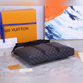 Мужской портфель LV Louis Vuitton  Модель： N24  Высококачестве