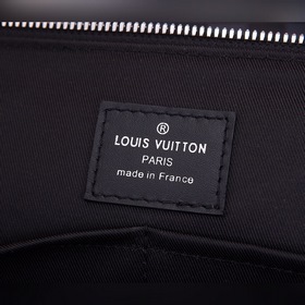 Мужской портфель LV Louis Vuitton  Модель： N24  Высококачестве