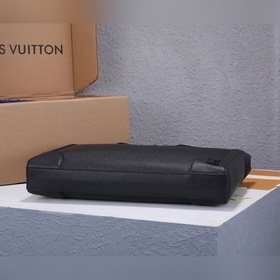 LV Slim портфель Модель： M30810 Изготовлен из кожи Taga с тонкой 