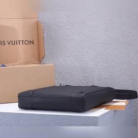 Сумка LV Vertical Tote Модель： M30811 Креативная интерпретация ди