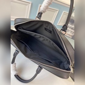 LV Alex портфель Модель： M30440 Изготовлен из тисненной кожи Taga