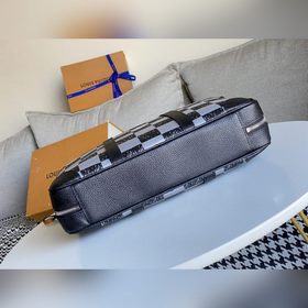 LV Модель N50072 Sirius Брифинг Продолжая традиции дизайна почтов