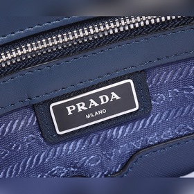 Портфель Prada с новым логотипом Итальянская кожа Saffiano с кре