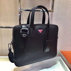 Новая сумка для документов PRADA, модель 2VE368 Изготовлена из им