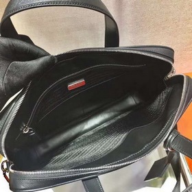 Новая сумка для документов PRADA, модель 2VE368 Изготовлена из им