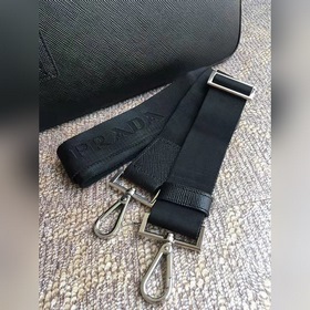 Мужской портфель Prada, модель 2VE363  Итальянская кожа с кресто
