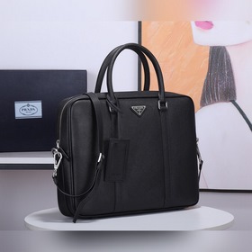Портфель Prada, модель 2VE363-2E Итальянский импортный материал